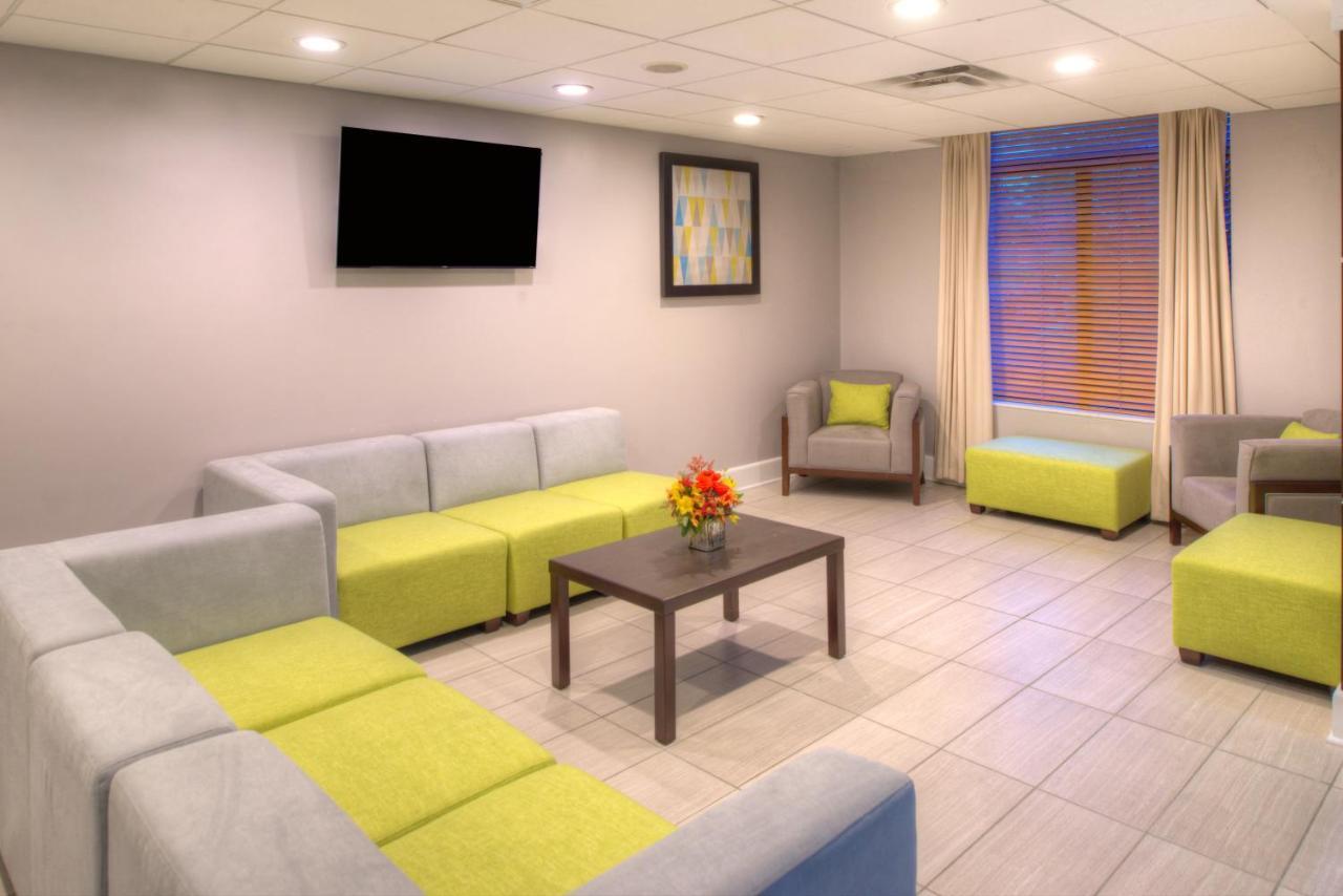 - - Aberdeen Area, An Ihg 2* Belcamp